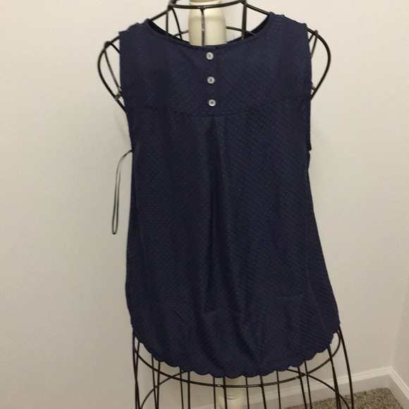 Skies are blue tank - Picture 3 of 4